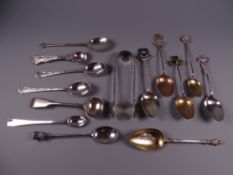 A PARCEL OF MISCELLANEOUS COMMEMORATIVE & OTHER SPOONS - five silver, 1.5 troy ozs and the remainder