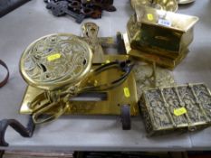 Selection of vintage and other brassware