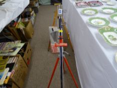 Metal multi-adjustable artist's easel