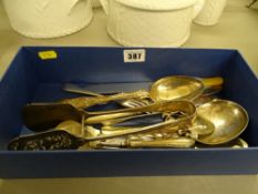 Small quantity of EP cutlery including a pair of asparagus servers