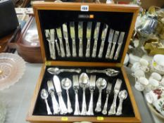 Webber & Hill canteen of King's pattern cutlery