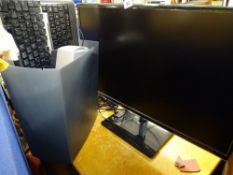 Excellent Samsung monitor, keyboards and paper shredder E/T