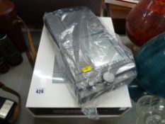 Boxed E1 AM/FM shortwave radio