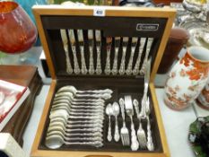 Oneida cased canteen of cutlery