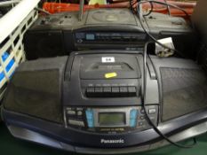 Panasonic power blaster RX-DS28 and a Hitachi CX-W300 ghetto blaster E/T