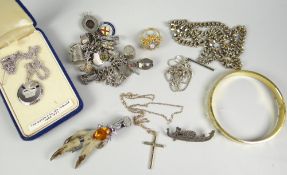 A parcel of mixed jewellery including silver charm-bracelet, 62grms gross, a grouse-foot lucky char