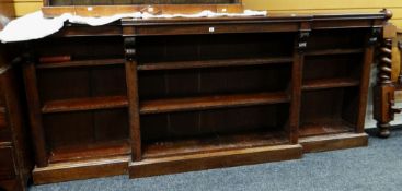 A good Victorian antique mahogany low breakfront bookcase with protruding centre section, the open
