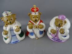 Wade ceramics - three 'Rule Beartania' figurines titled 'King Velveteen', 'Queen Mum' and 'Queen