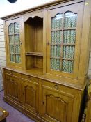 Antique pine style glazed top dresser in excellent condition