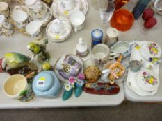 Mixed parcel of various ornaments including Beswick woodpecker, Crown Devon musical tankard etc