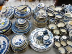 Very large parcel of blue and white dinnerware including a good quantity of Booths Real Old