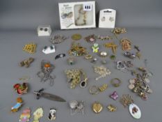 Mixed quantity of nine carat gold, silver and vintage costume jewellery, a hallmarked silver
