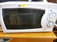 Currys Essentials white microwave oven E/T