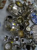 Electroplate tea service and other good electroplate ware