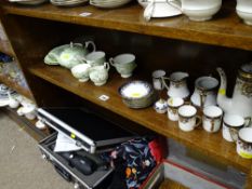 Small quantity of Noritake and Aynsley teaware