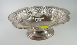 A silver pedestal basket of pierced & lobed form, Birmingham 1922, 16.03 Troy oz Condition Report: p