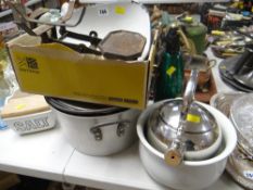A set of scales & sundry vintage kitchen items Condition Report: please request* *Condition is not