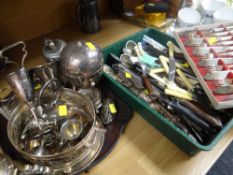 Parcel of EPNS & a large quantity of loose cutlery & kitchen flatware Condition Report: please