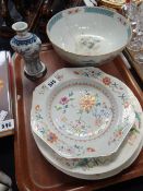 A parcel of five Oriental or style ceramic items (damage) Condition Report: please request via