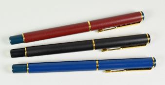 THREE LATE 1980s / EARLY 1990s PARKER 88 FOUNTAIN PENS & BALLPOINT PEN one Place Vendome maroon /