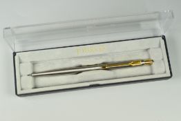 MODERN 1999 STAINLESS STEEL PARKER CLASSIC FLIGHTER BALLPOINT PEN in original box