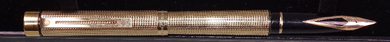 VINTAGE 23CT GOLD PLATED SHEAFFER TARGA FOUNTAIN PEN with diamond squares pattern (square cut) &