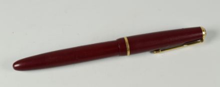 VINTAGE RED PARKER DUOFOLD STANDARD with original 14ct gold nib & gold plated trim