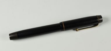 VINTAGE BLACK PARKER VICTORY FOUNTAIN PEN with 14ct gold nib