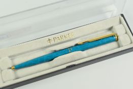 A 1986 LAQUE VERT LAGON PARKER ARROW BALLPOINT PEN with 23k gold plated trim, boxed