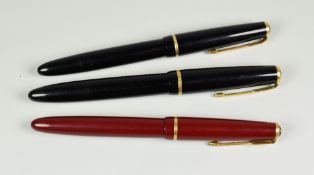 THREE VINTAGE DUOFOLD FOUNTAIN PENS two juniors (1 red, 1 black) & one senior (black), all with