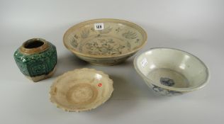 FOUR PIECES OF CHINESE PROVINCIAL-TYPE ITEMS to include blue & white decorated foliate bowl,