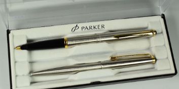 MODERN STAINLESS STEEL PARKER 45 SPECIAL FLIGHT GT FOUNTAIN & BALLPOINT PEN SET with cabochon