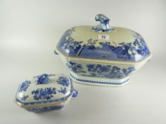 CHINESE EXPORT PORCELAIN BLUE & WHITE TUREEN & COVER TOGETHER WITH ANOTHER SIMILAR SMALLER