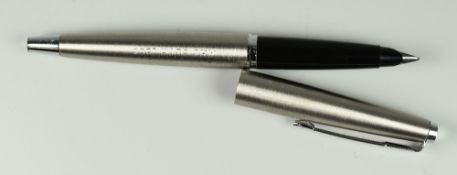 VINTAGE STAINLESS STEEL PARKER 45 FLIGHTER FOUNTAIN PEN with silver tail cap, steel nib & chrome