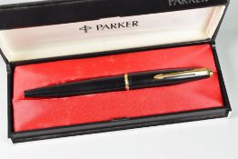 VINTAGE BLACK PARKER 45 DELUXE FOUNTAIN PEN, in original box with instructions