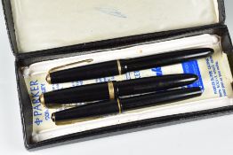 BOX OF THREE BLACK PARKER FOUNTAIN PENS including one Parker Dufold, one Parker Junior & one