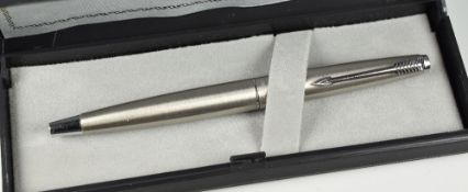 VINTAGE STAINLESS STEEL PARKER 45 FLIGHTER FOUNTAIN PEN with silver tail cap, steel nib & chrome