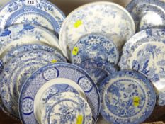 A PARCEL OF INTERESTING BLUE & WHITE POTTERY various patterns and factories