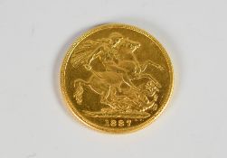 1887 VICTORIA OLD HEAD GOLD SOVEREIGN, 8 grams approx. Condition Report: surface wear, minor