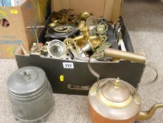 A box of mixed brass & other metalware etc