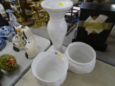 Two white jardinieres and a stand