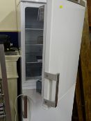 Blomberg KGM 9530P upright fridge freezer E/T