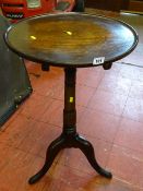 Tray top tripod table