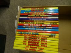 A parcel of well kept Beano and Dandy annuals circa 2000