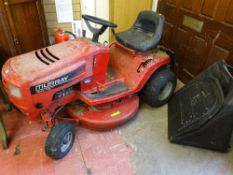 Murray 120/76 cms ride-on lawnmower with a Briggs & Stratton engine and a grassbox