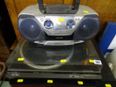 Vintage Technics turntable model no. SL-BD20 and a modern Phillips compact CD player E/T