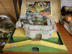 Triang fort with original box, boxed quantity of metal military figures etc