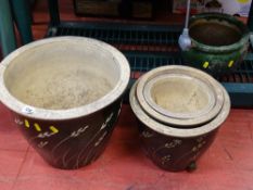 Parcel of five garden planters