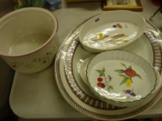 Selection of Royal Worcester oven to tableware etc