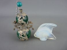 A SMALL LALIQUE FRANCE FISH and a Chinese double gourd malachite snuff bottle with white metal